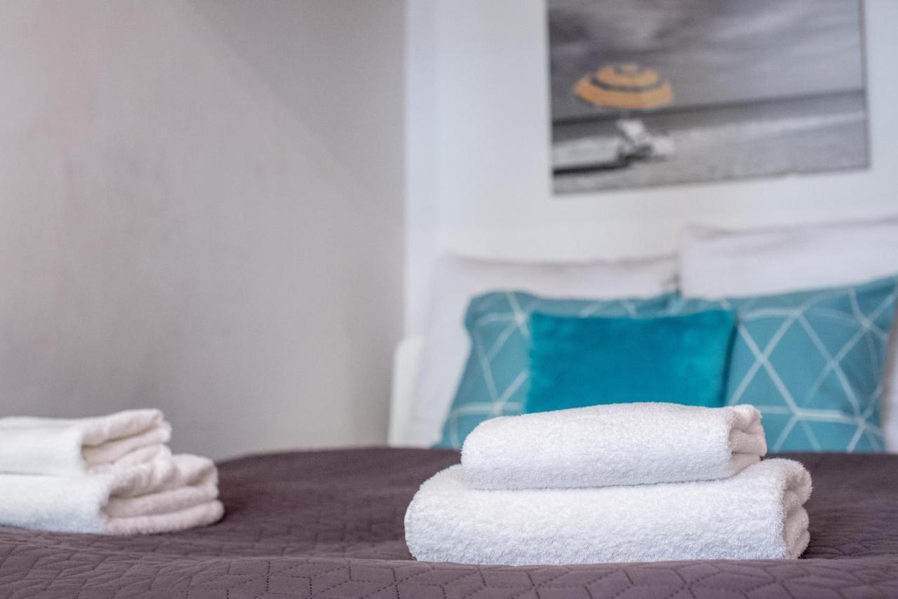 Central Quiet Studio B&B, Airport Connection บูดาเปสต์ ภายนอก รูปภาพ